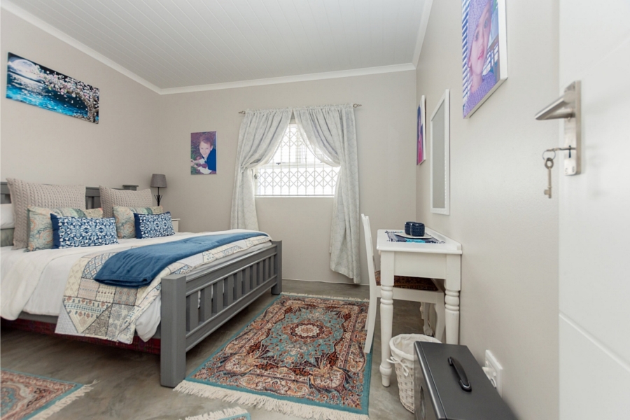 3 Bedroom Property for Sale in Britannia Bay Western Cape